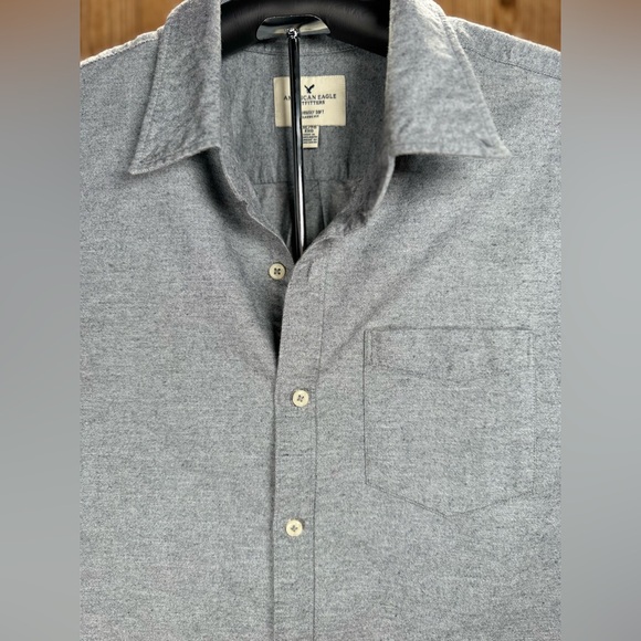 🔴Men’s American Eagle Button Up Shirt XL Gray Seriously Soft Long Sleeve Casual - Picture 2 of 10